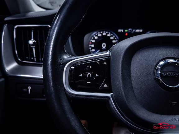 Volvo XC60 21 of 29