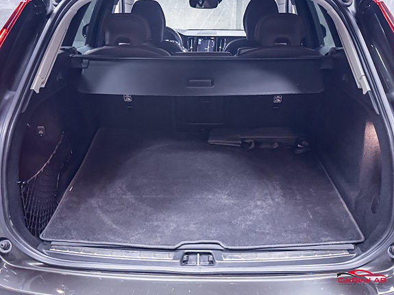 Volvo XC60 17 of 29