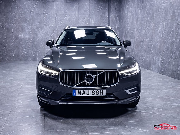 Volvo XC60 2 of 29