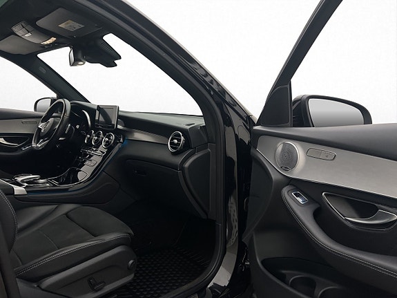Mercedes-Benz GLC220 d 28 of 30