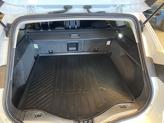 Ford Mondeo 10 of 10