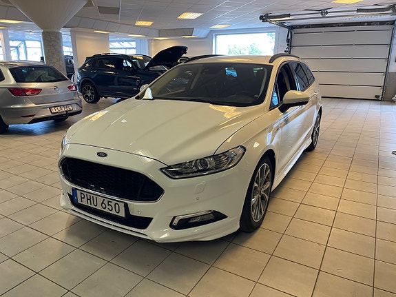 Ford Mondeo 2 of 10