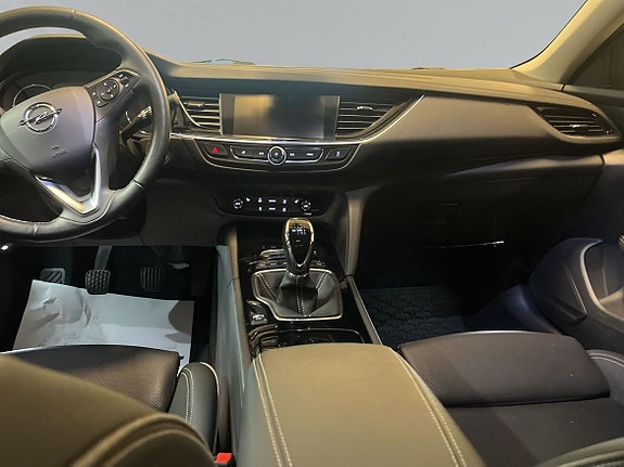 Opel Insignia 8 of 8