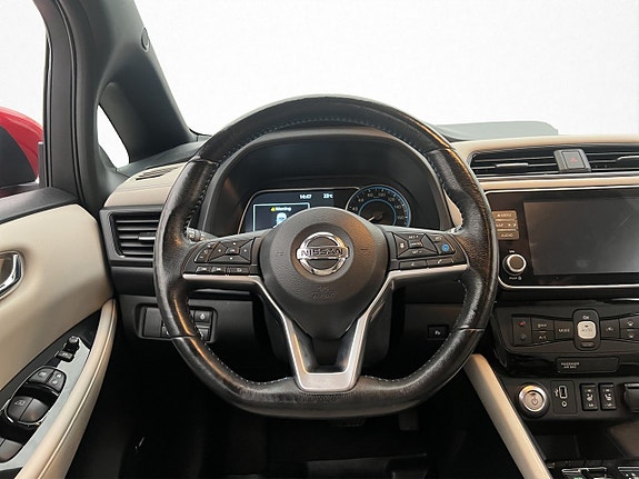 Nissan Leaf 11 of 30