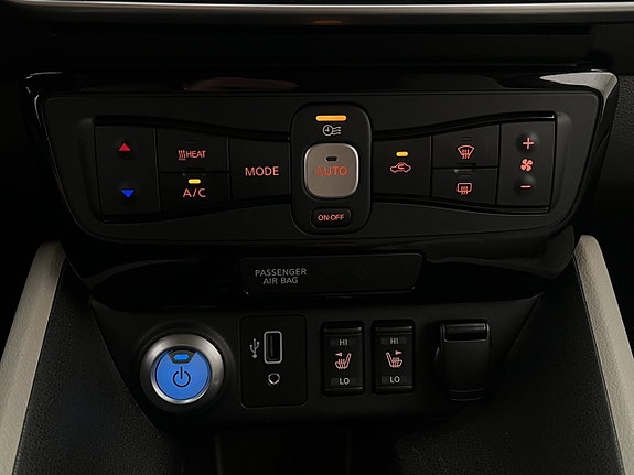 Nissan Leaf 22 of 30
