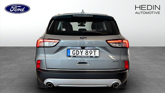 Ford Kuga 7 of 9