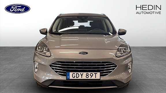 Ford Kuga 8 of 9