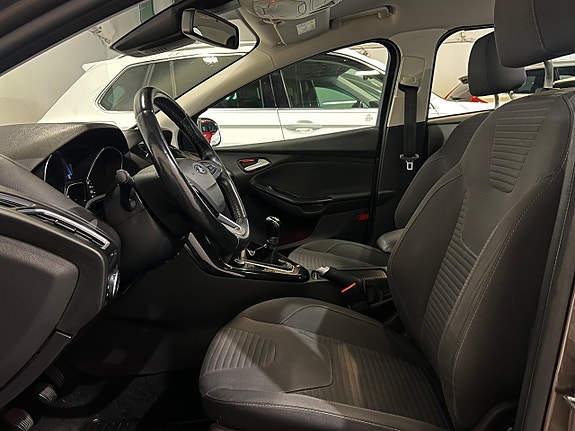 Ford Focus 11 of 23