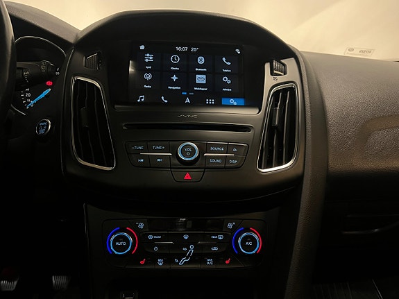 Ford Focus 15 of 23