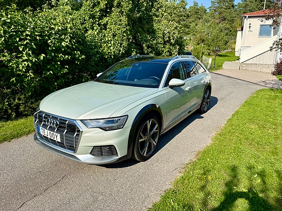 Audi A6 allroad 2 of 13
