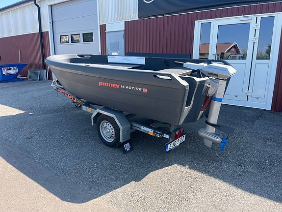 Pioner P14 Fisher med Epropulsion Visnings ex 5 of 5