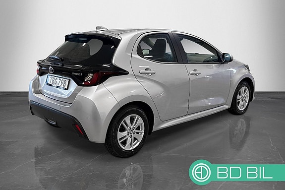 Toyota Yaris 4 of 21