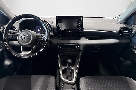 Toyota Yaris 7 of 21