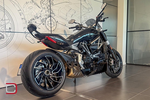 Ducati XDiavel S 3 of 5