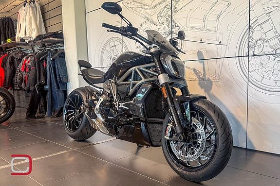 Ducati XDiavel S 2 of 5