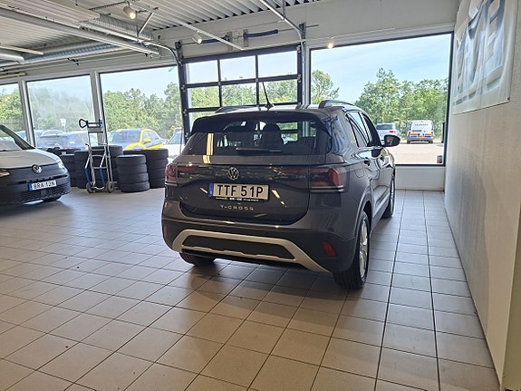 Volkswagen T-Cross 4 of 14