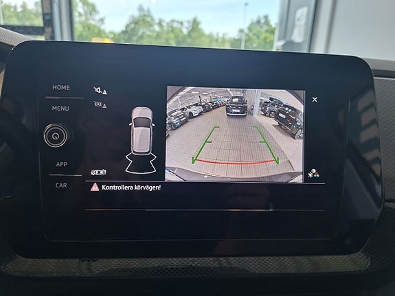 Volkswagen T-Cross 13 of 14