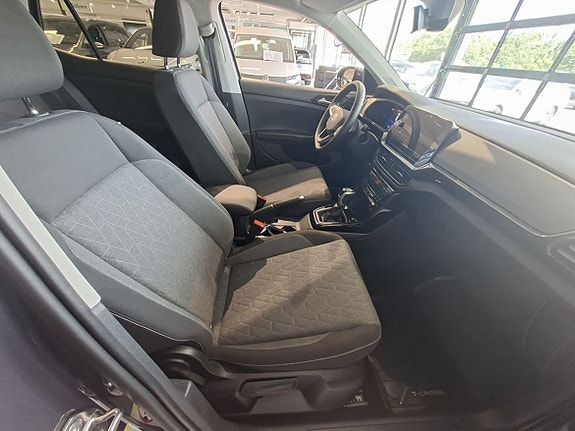 Volkswagen T-Cross 10 of 14