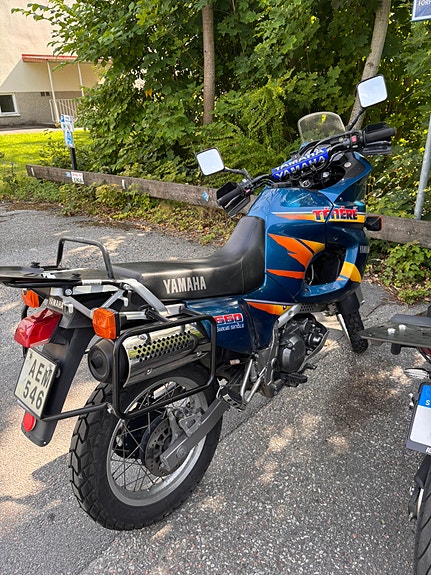 Yamaha XTZ 660 3 of 9