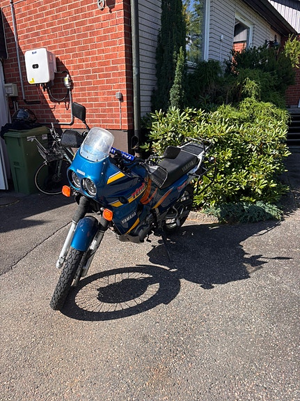 Yamaha XTZ 660 7 of 9