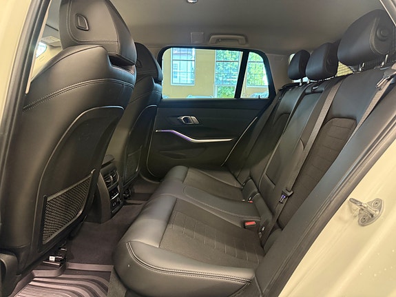 BMW 320d 25 of 25