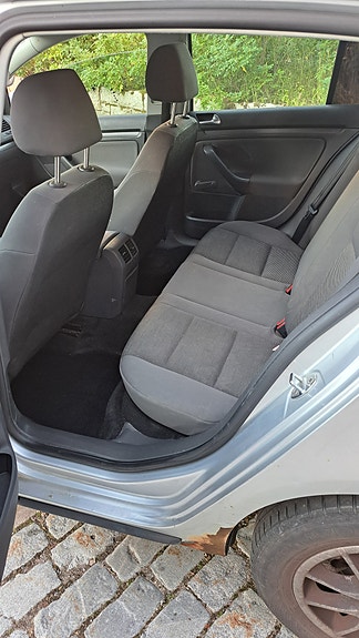 Volkswagen Golf V 7 of 11