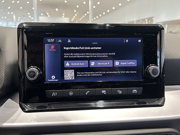 Seat Arona 19 of 21