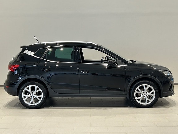 Seat Arona 5 of 21