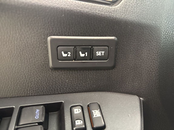 Toyota RAV4 14 of 16
