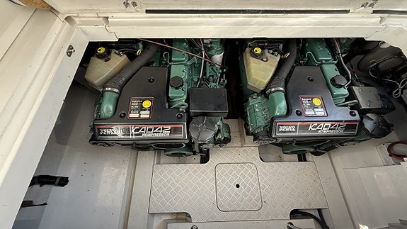 Princess 34 / 2 x Volvo Penta KAD 42 -97 21 of 22