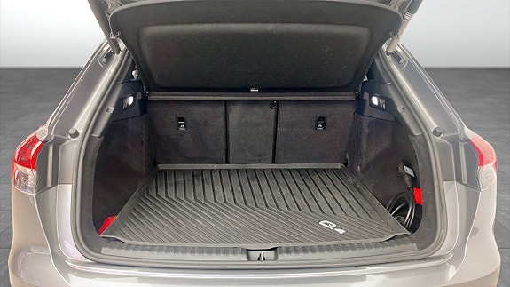 Audi Q4 e-tron 12 of 13