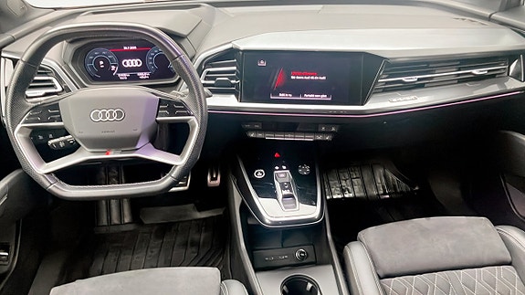 Audi Q4 e-tron 10 of 13