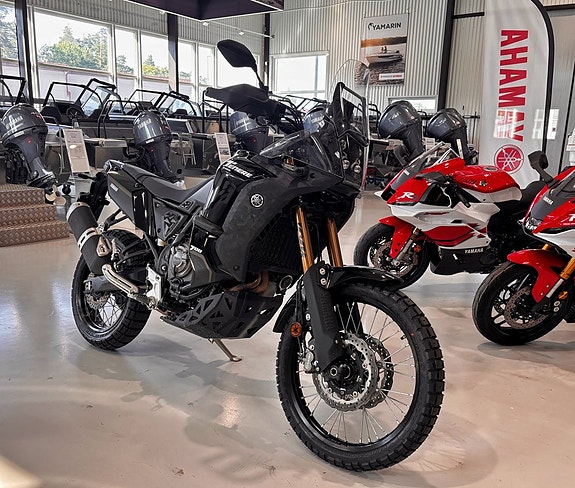 Yamaha Tenere 700 World Raid grövre hasplåt, handtagsvärme, nya däck