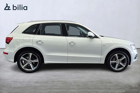 Audi Q5 5 of 22