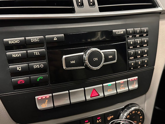 Mercedes-Benz C250 23 of 30
