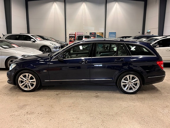 Mercedes-Benz C250 8 of 30