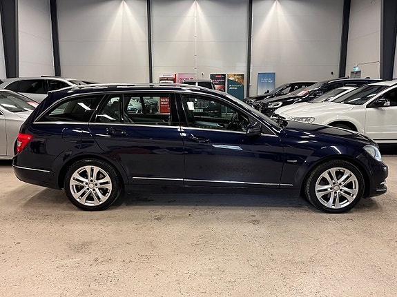 Mercedes-Benz C250 4 of 30