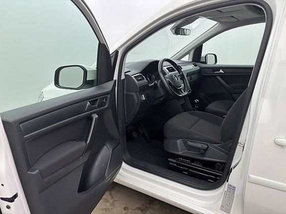 Volkswagen Caddy 12 of 23