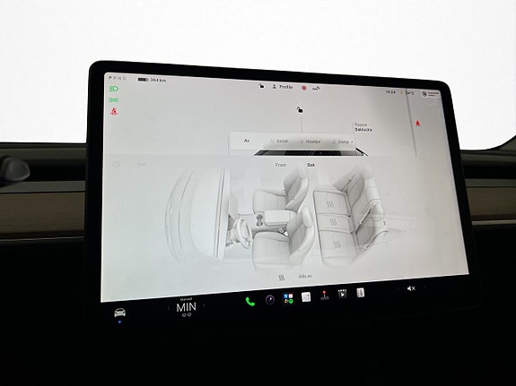 Tesla Model Y 21 of 30