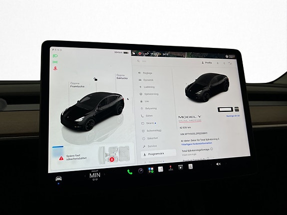 Tesla Model Y 23 of 30
