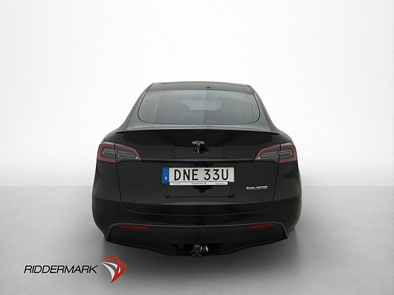 Tesla Model Y 5 of 30