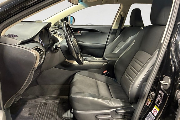 Lexus NX300h 3 of 17