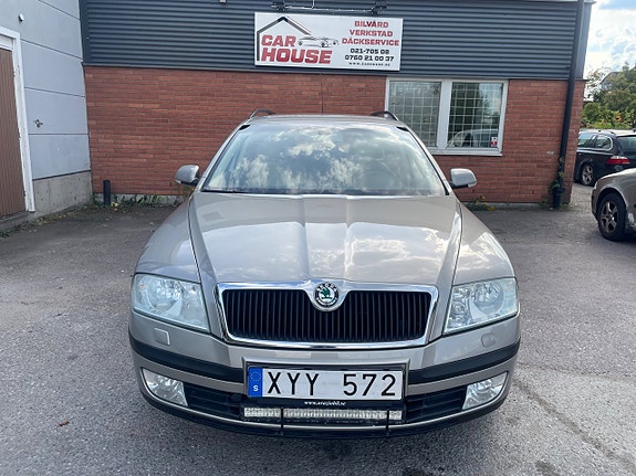 Skoda Octavia 2 of 20