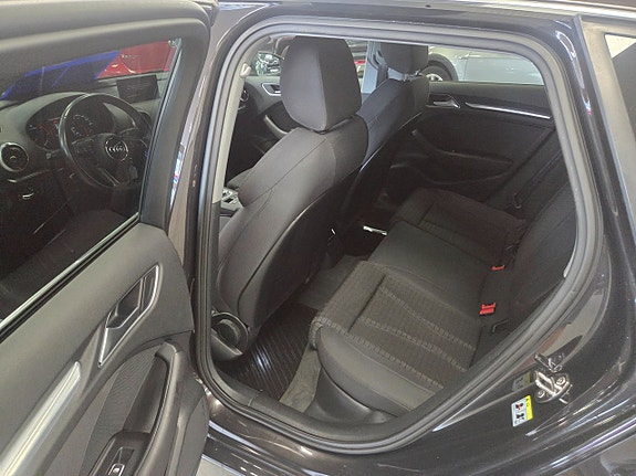 Audi A3 4 of 21