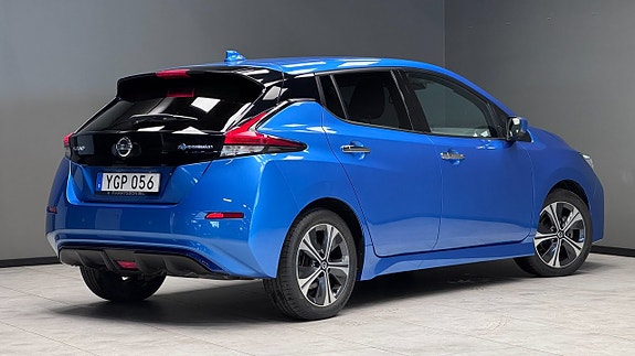 Nissan Leaf 16 of 21