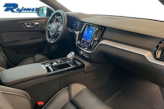 Volvo V60 11 of 20