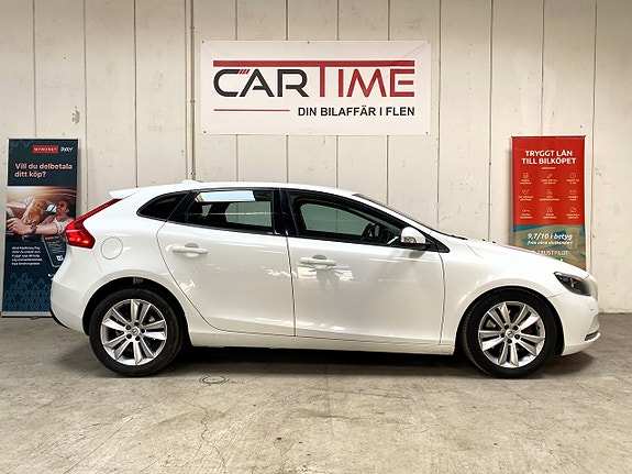 Volvo V40 4 of 14