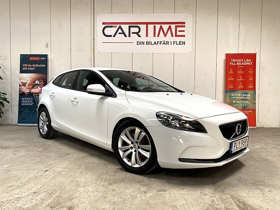 Volvo V40 3 of 14