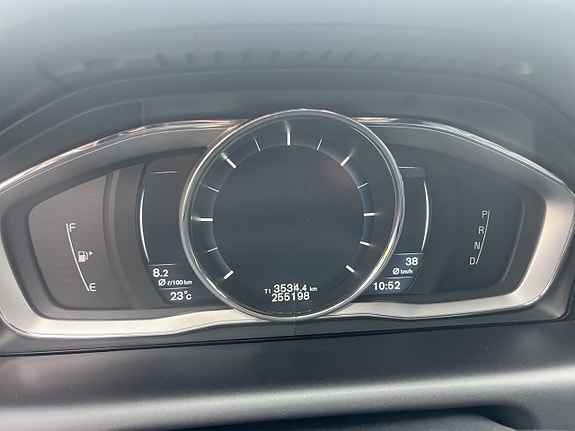 Volvo XC60 17 of 26