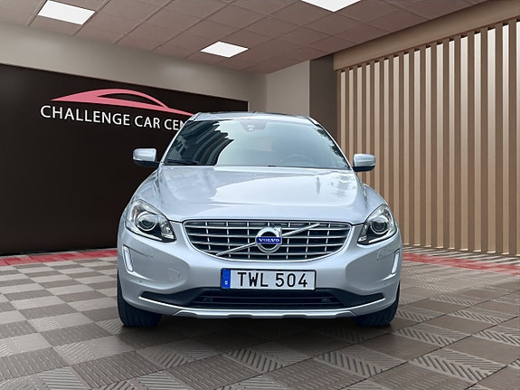 Volvo XC60 8 of 26
